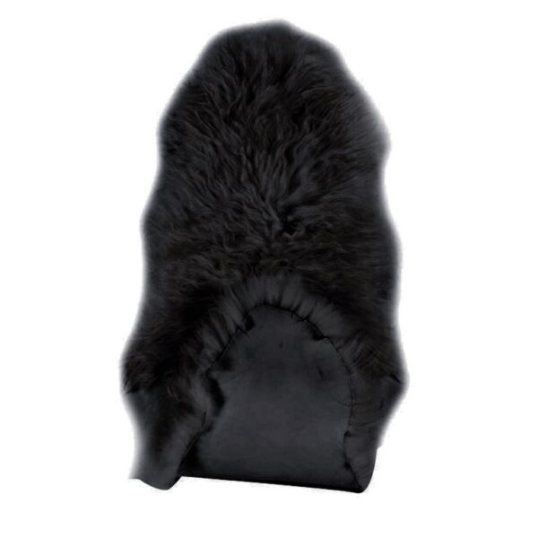 Un Tapis peau de mouton islandais noir | 210×80 cm sur un fond blanc.