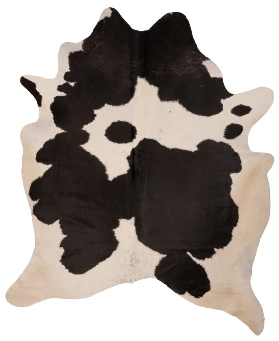 Un tapis peau de vache naturel noir et blanc | 210x180 cm sur un fond blanc.