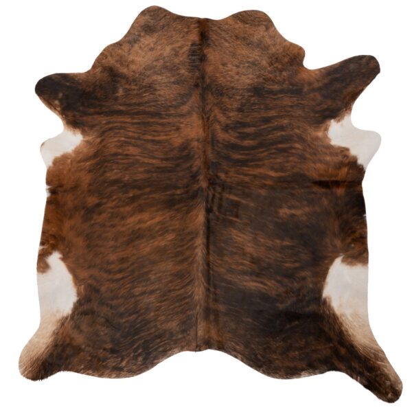 An Tapis peau de vache XXL brun foncé | 210x180 cm sur fond blanc.
