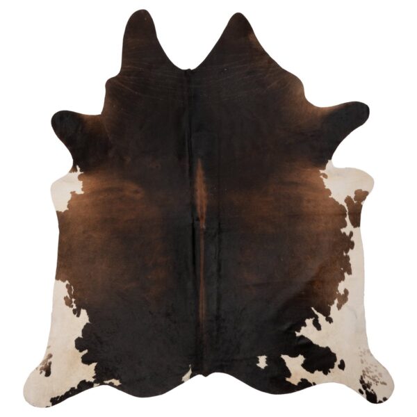 Un tapis peau de vache cuir traité | 210x180 cm brune et blanche sur un fond blanc.