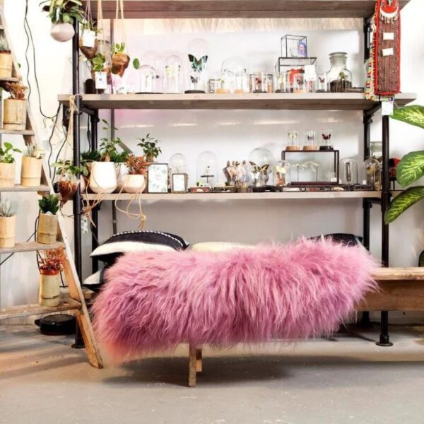 Tapis peau de mouton couleur rose