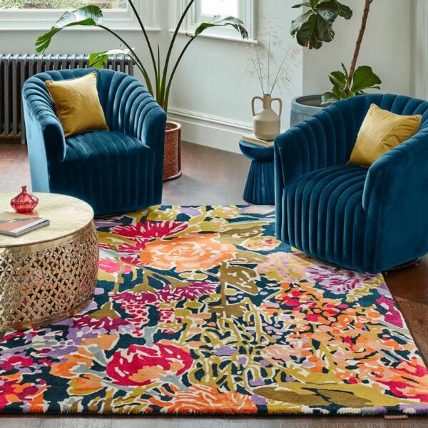 Tapis coloré avec des motifs floraux