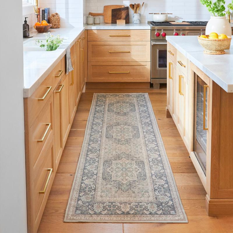 Tapis vintage en vinyle dans une cuisine