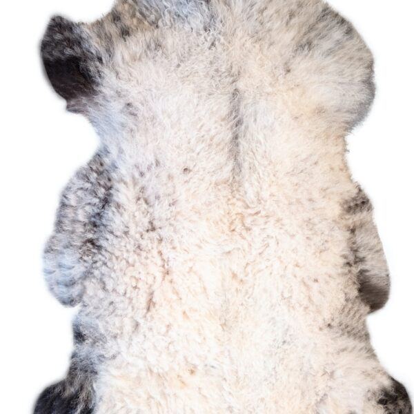 Un tapis peau de mouton 100% naturel | 100x65 cm sur fond blanc.
