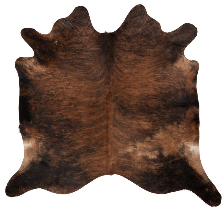 Un tapis peau de vache unique marron | 210x180 cm sur un fond blanc.