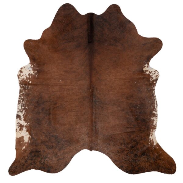 Un grand tapis en peau de vache marron | 210x180 cm sur un fond blanc.