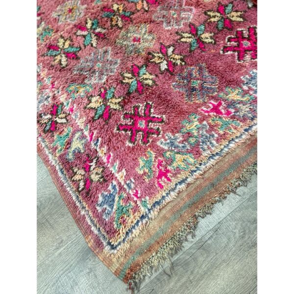 Tapis berbère vintage en laine tissé à la main - image 3 sur 7. Tissé principal.