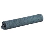 Une serviette grise sur fond blanc.