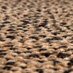 Une image en gros plan d’un tapis en jute.