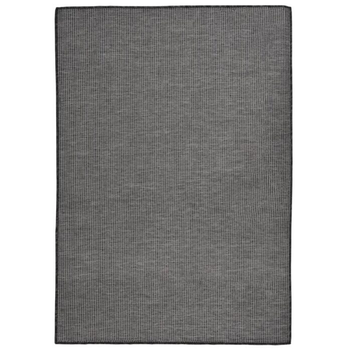 Tapis gris texturé moderne.
