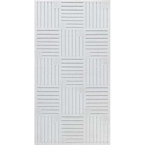 Tapis moderne gris à motifs géométriques.