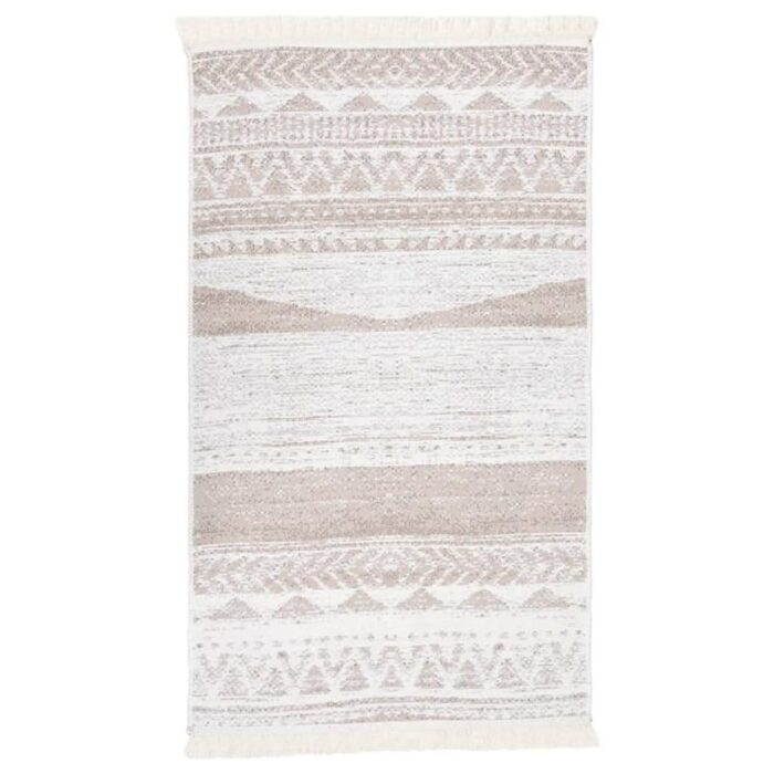 Tapis style ethnique beige à motifs.